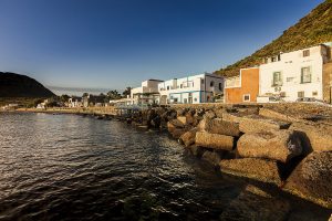 Da Nino sul mare, camere e ristorante sul mare Porto di Filicudi