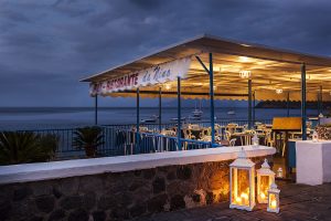 Da Nino sul mare, camere e ristorante sul mare Porto di Filicudi